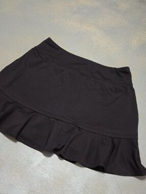 Tommy Bahama Golf Black A-Line Skirt with Ruffle Hem